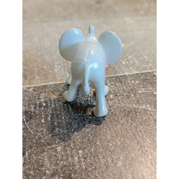 Baby elephant animal zoo toy figure - Picture 3 of 6